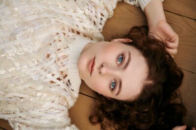 Thomasin1883Outtakes_281029.jpg